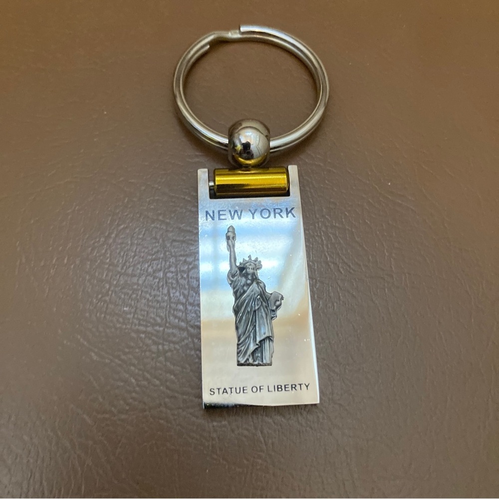 New York Statue of Liberty Keychain, Silver & Gold Color